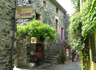 Alba-la-Romaine : village de caractère