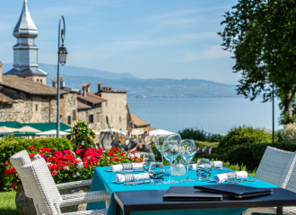 Restaurant / Terrasse avec vue sur le Lac